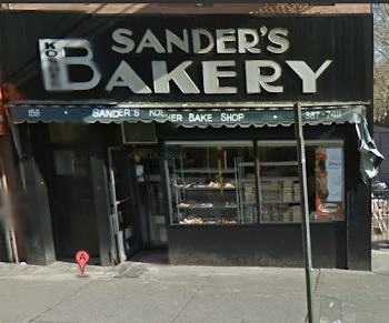 Williamsburg store owners allowed to demand modest dress code