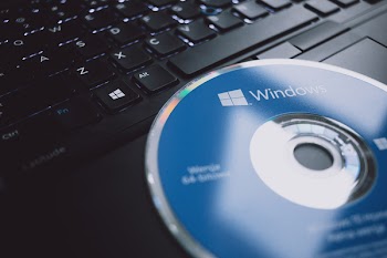 Windows software compact disk