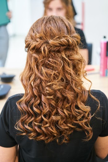 Woman's Hairstyle