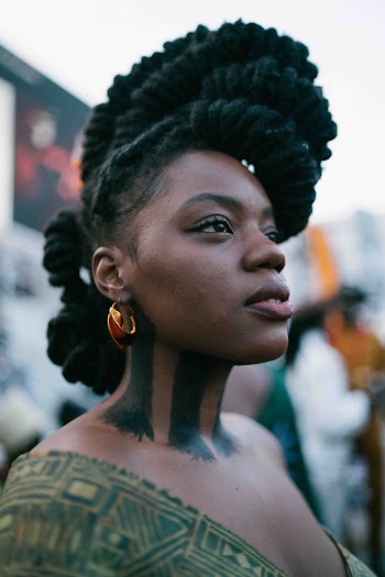 Woman's Hairstyle