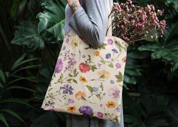 Woman carrying flower tote bag, | Free Photo - rawpixel
