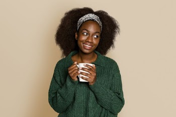 Woman drinking tea for breakfast | Free Photo - rawpixel
