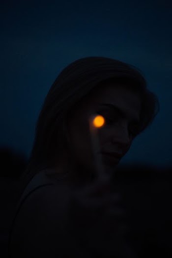 woman' face during dark time