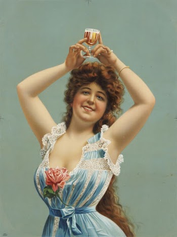 Woman holding glass of beer | Free Photo - rawpixel