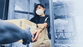 Woman in a face mask receiving a delivery box | Free  illustration - 2315941