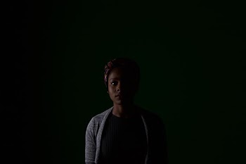 woman indoor photography