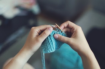          Woman Knitting Free Photo     