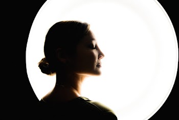 Woman on Focus Photography