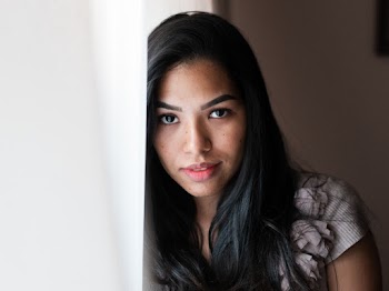 Woman on Focus Photography