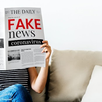 Woman reading fake coronavirus news from a newspaper during coronaviru.. | Free  photo - 2307094