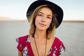 woman standing outdoor during daytime