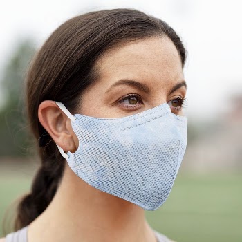 Woman wearing a face mask | Free Photo - rawpixel