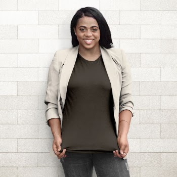 Woman wearing a smart casual | Free Photo - rawpixel