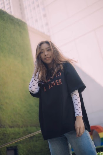 Woman Wearing Black Shirt