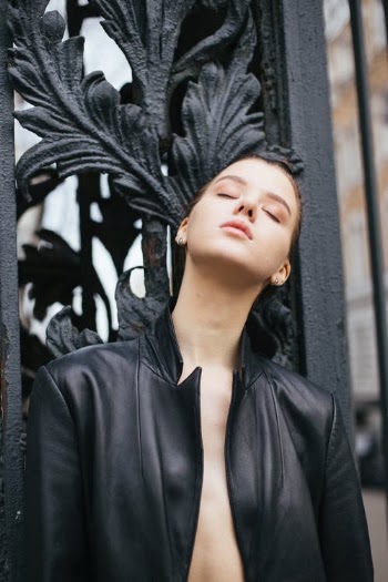 Woman Wearing Black Top · Free Stock Photo