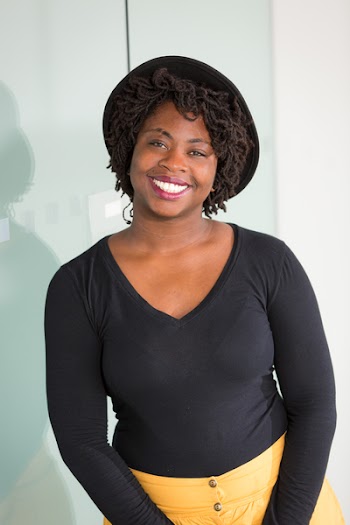 Woman Wearing Black V-neck Long-sleeved Shirt