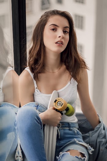Woman Wearing Blue Denim Jeans