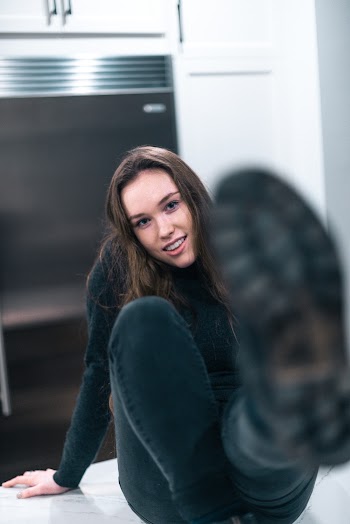 Woman Wearing Blue Jeans