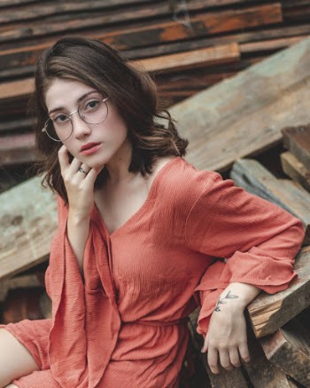 Woman Wearing Eyeglasses 