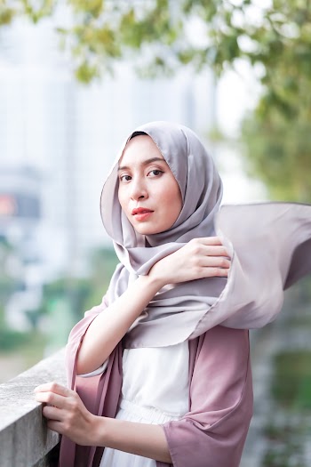 Woman Wearing Gray Hijab