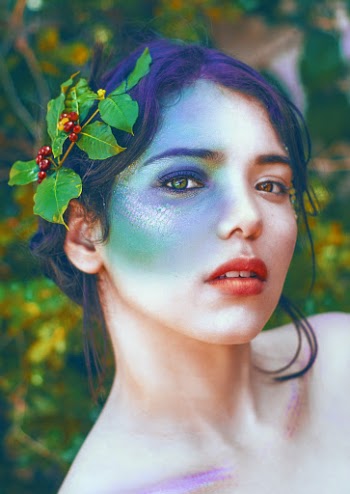 Woman Wearing Green Leaves Hair Clip
