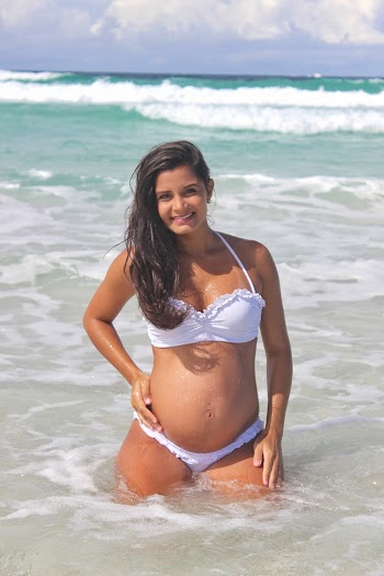 Woman Wearing White 2-piece Bikini At The Beach