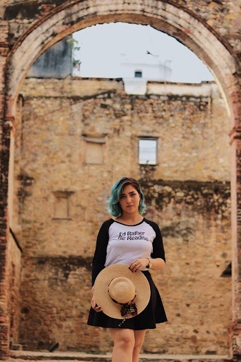 Woman Wearing White And Black Shirt
