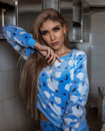 Woman Wearing White and Blue Long Sleeved Shirt