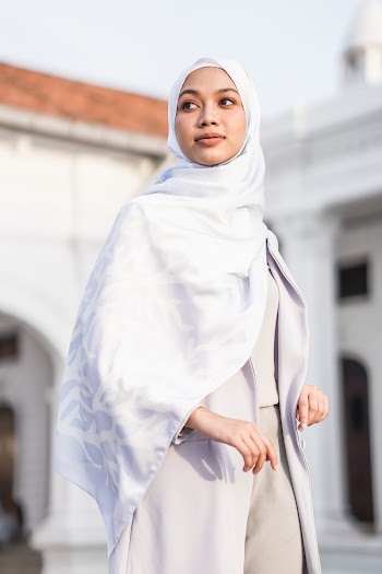 Woman Wearing White Hijab