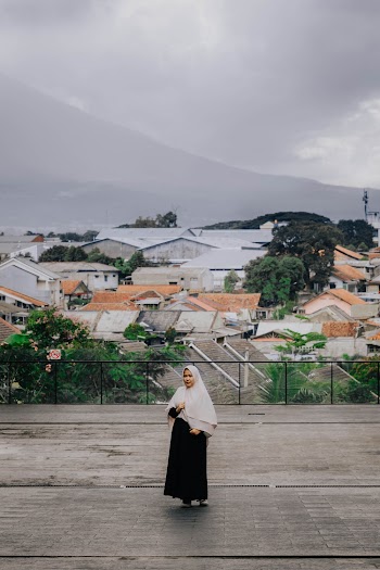 Woman Wearing White Hijab Scarf