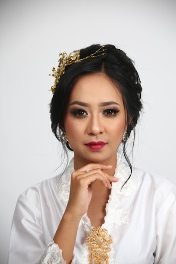 Woman Wearing White Top