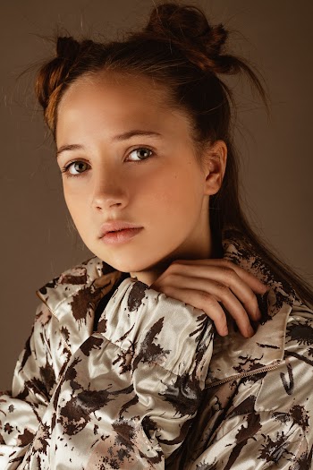 Woman Wearing White Yop