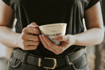 Woman with a tea cup | Free PSD Mockup - rawpixel