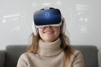 Woman with VR headset mockup | Free PSD Mockup - rawpixel
