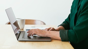 Woman working from home during coronavirus quarantine | Free  photo - 2313412