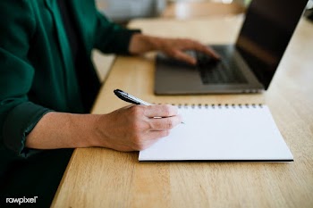Woman working from home during the coronavirus pandemic | Free  photo - 2310162