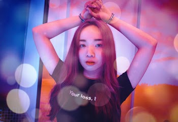Women's Black Crew-neck T-shirt