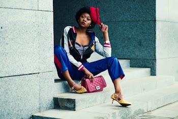 Women's Gray and Black Zip-up Jacket