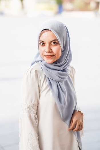 Women's Gray Hijab Veil