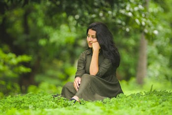 Women's Green Elbow-sleeved Dress