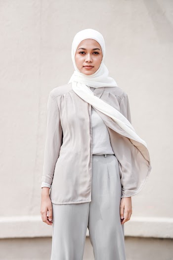 Women's Hijab Veil and Gray Open Cardigan
