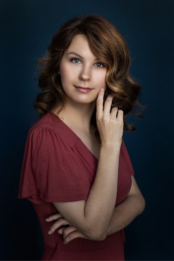 Women's Red Scoop-neck Shirt Close-up Photography