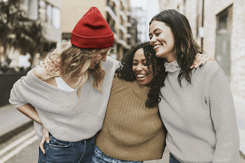 Women's sweater mockup, happy friends | Free PSD Mockup - rawpixel