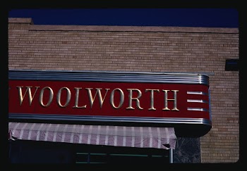 Woolworth's graphics, Williston, North Dakota… | Free public domain photo
