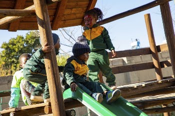 YALI Serves, South Africa, 26 | Free Photo - rawpixel