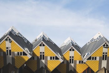 yellow and gray houses