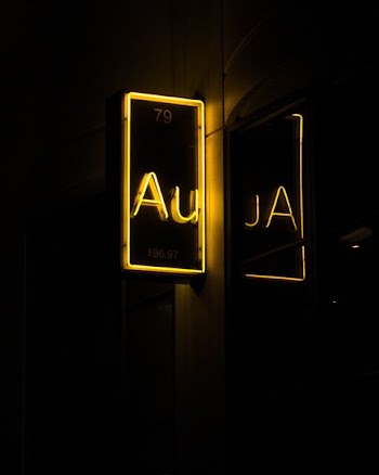 yellow Au neon light signage