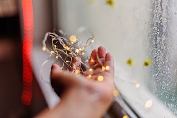 yellow string light