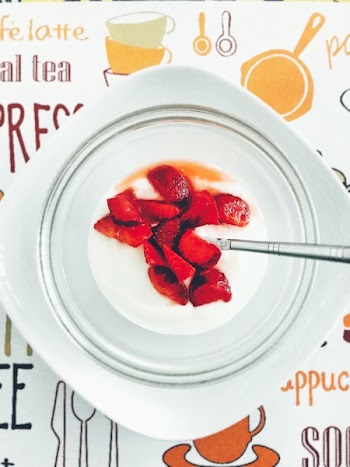 Yogurt With Strawberries